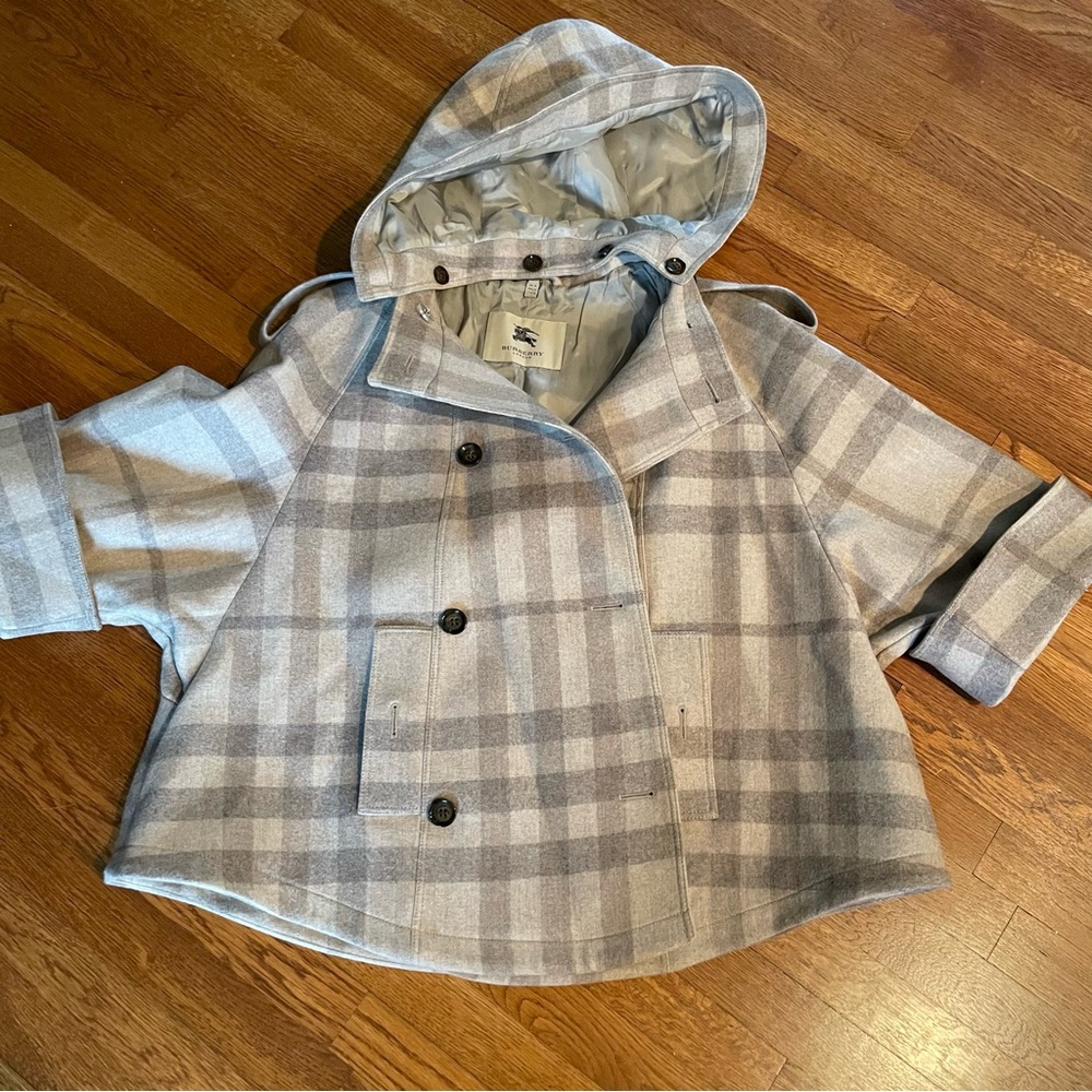 Burberry Wool Coat/Cape